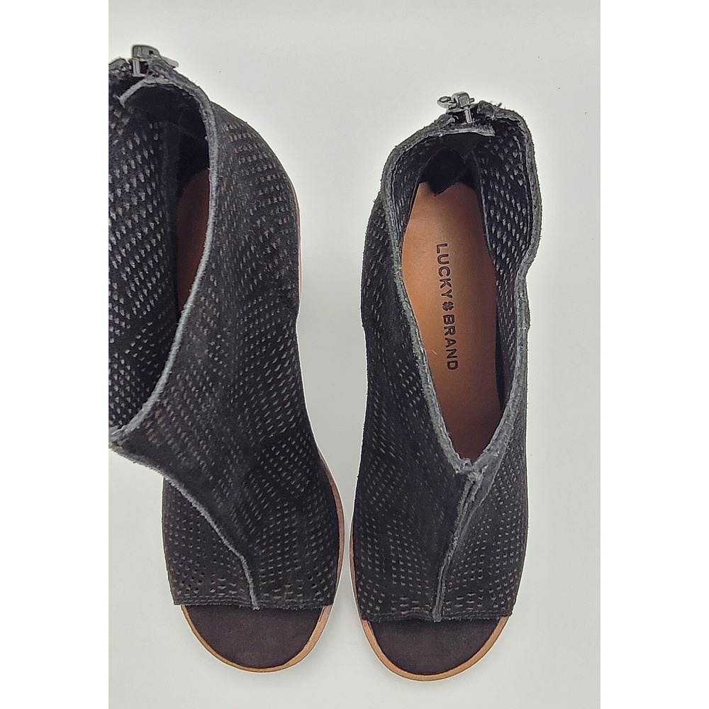 Lucky Brand Vacob Black Suede Perforated Open Toe Ankle Booties Block Heel 7 M - Picture 5 of 9